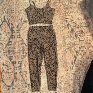 Abercrombie & Fitch Leopard Print Leggings Set